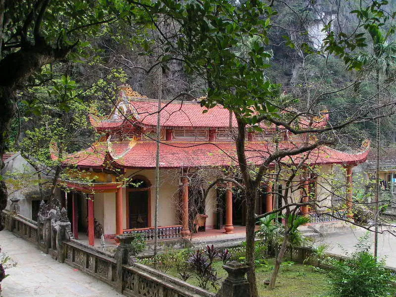 Bich Dong pagoda cave Vietnam Ninh Binh