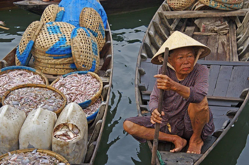 Hoi An Tailors: How to Get Custom Clothes Made Right