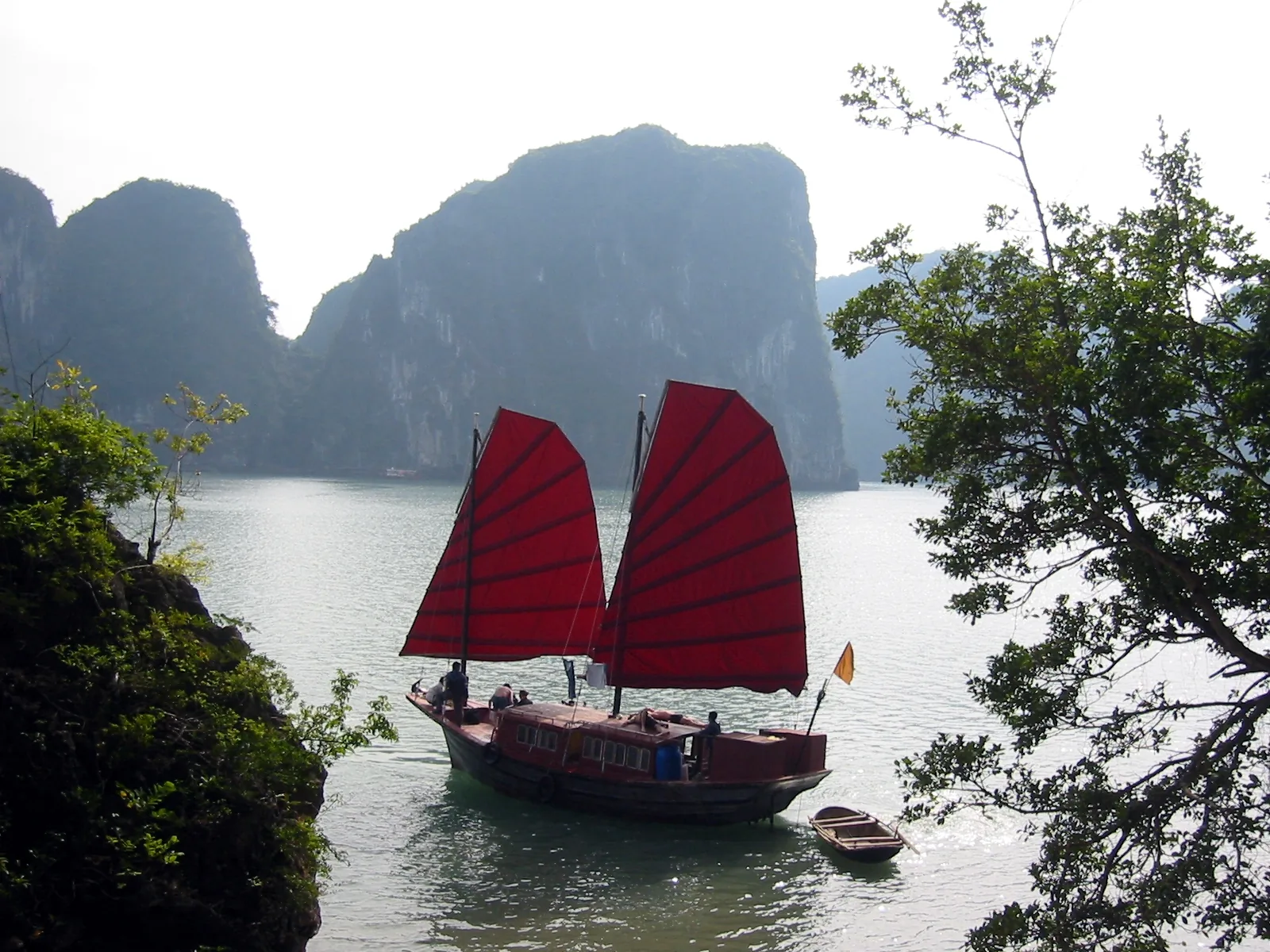 Ha Long Bay 2-Day Overnight Cruise