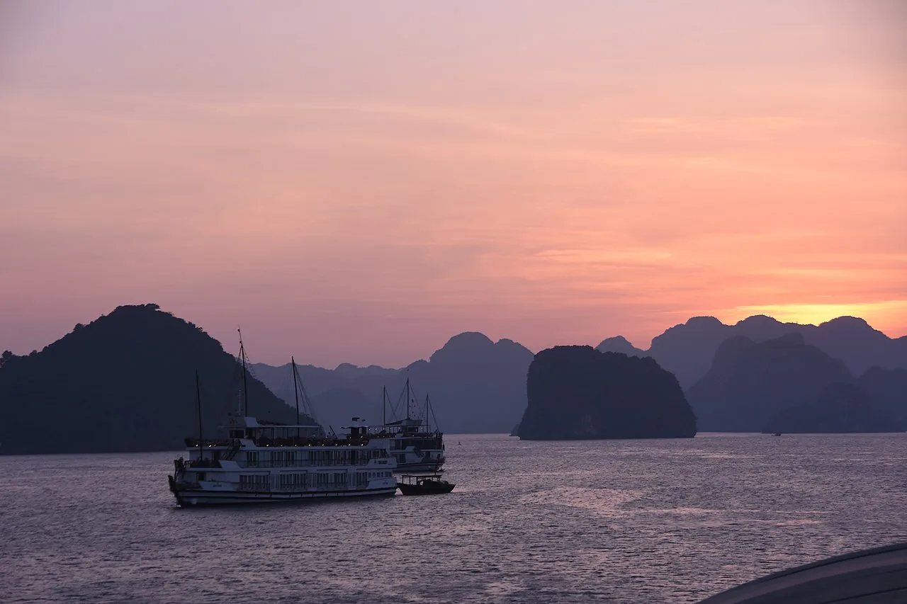 Vịnh Hạ Long