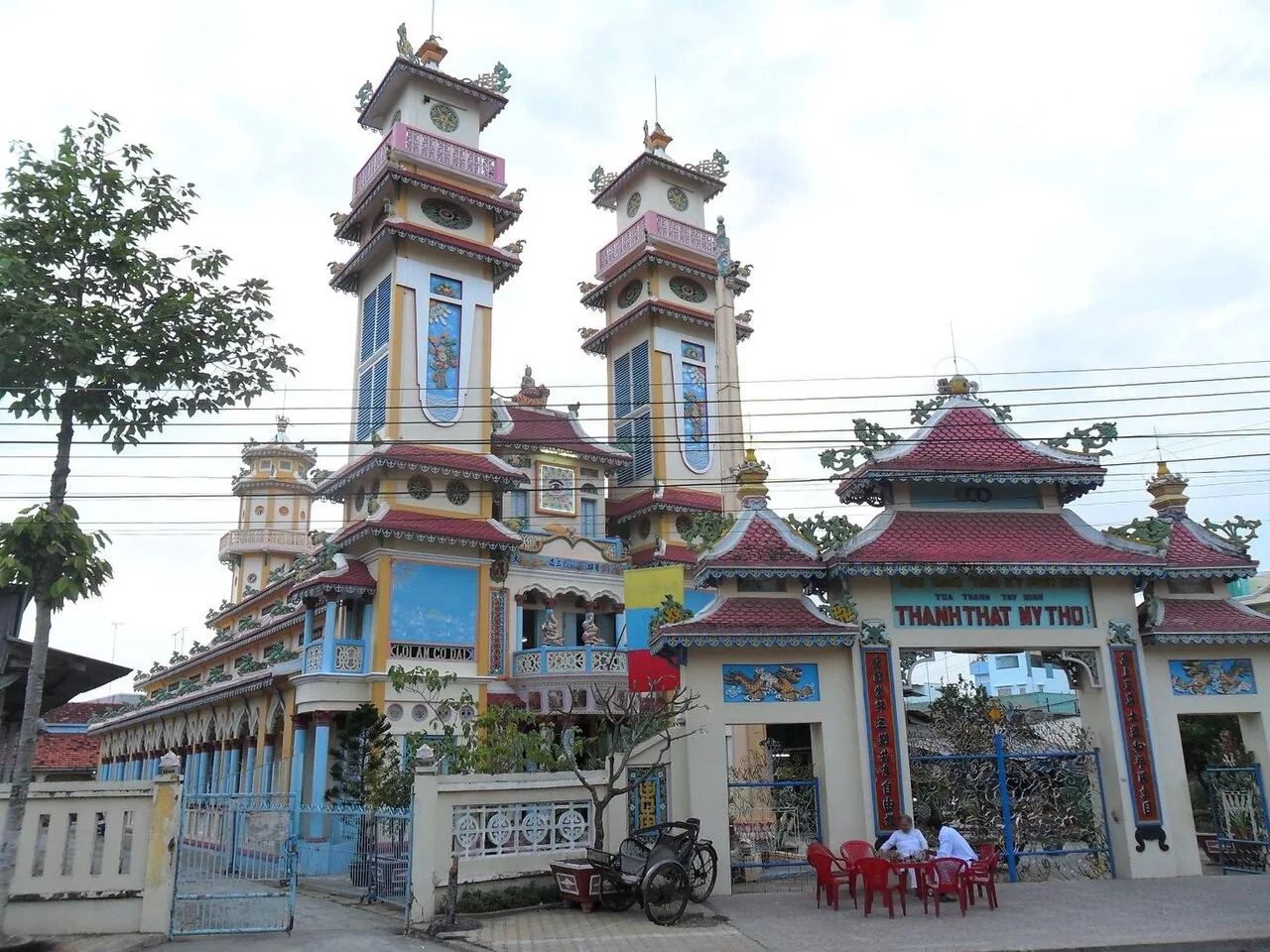 Tay Ninh & Cao Dai Temple