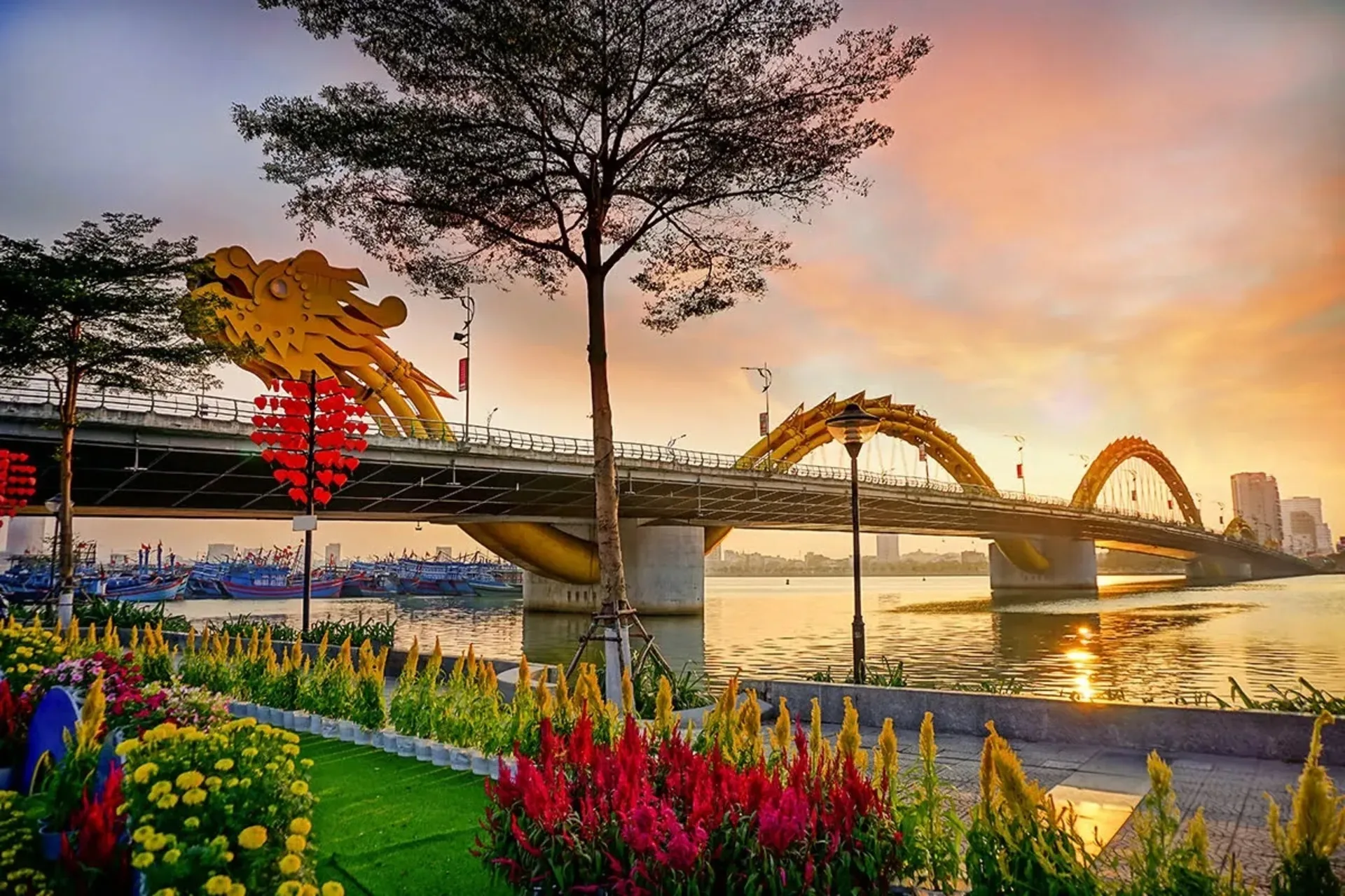 Dragon bridge