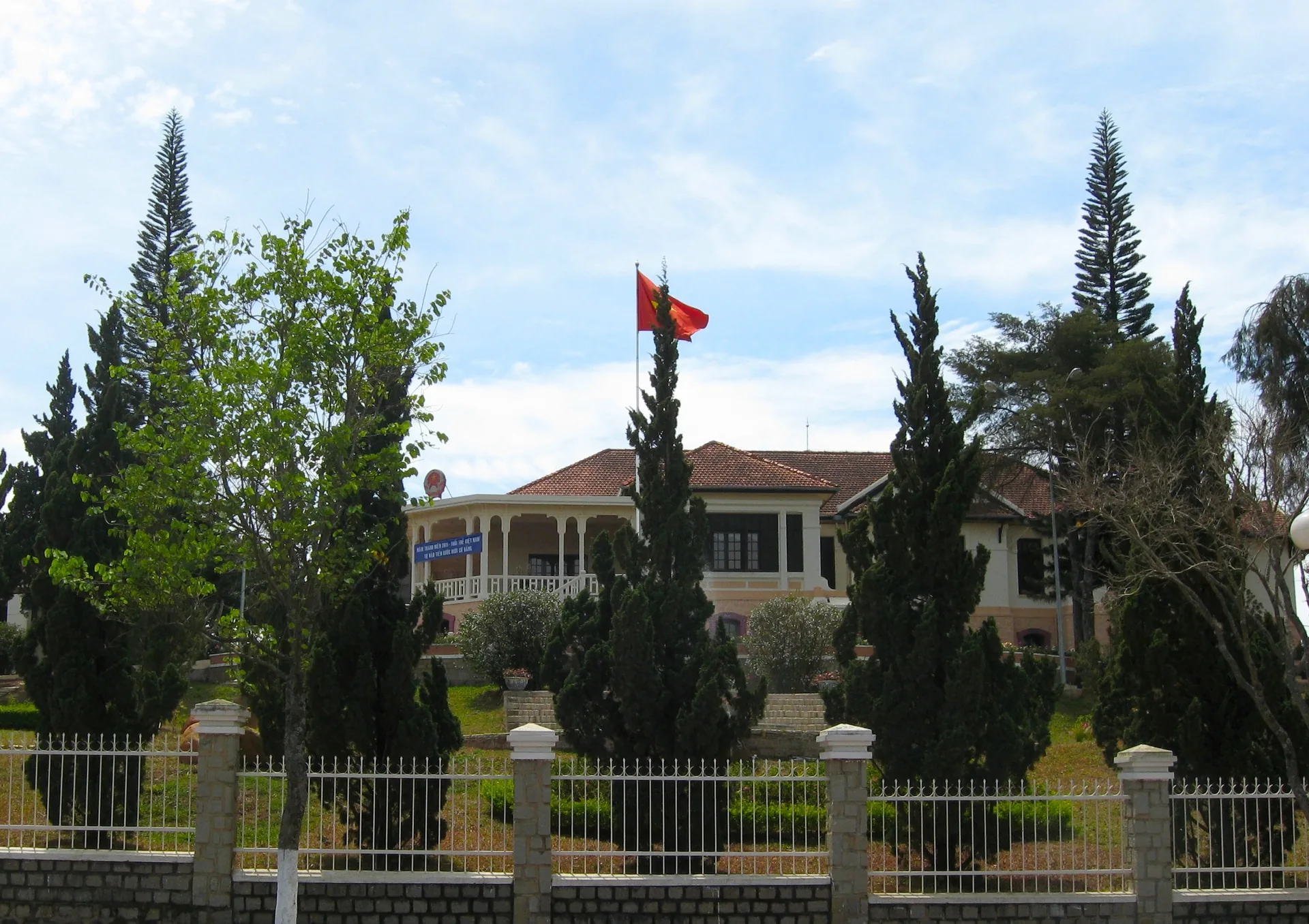 Lam Dong province Vietnam highlands — the plateau around Da Lat supports coffee, vegetable, and flower cultivation at altitude