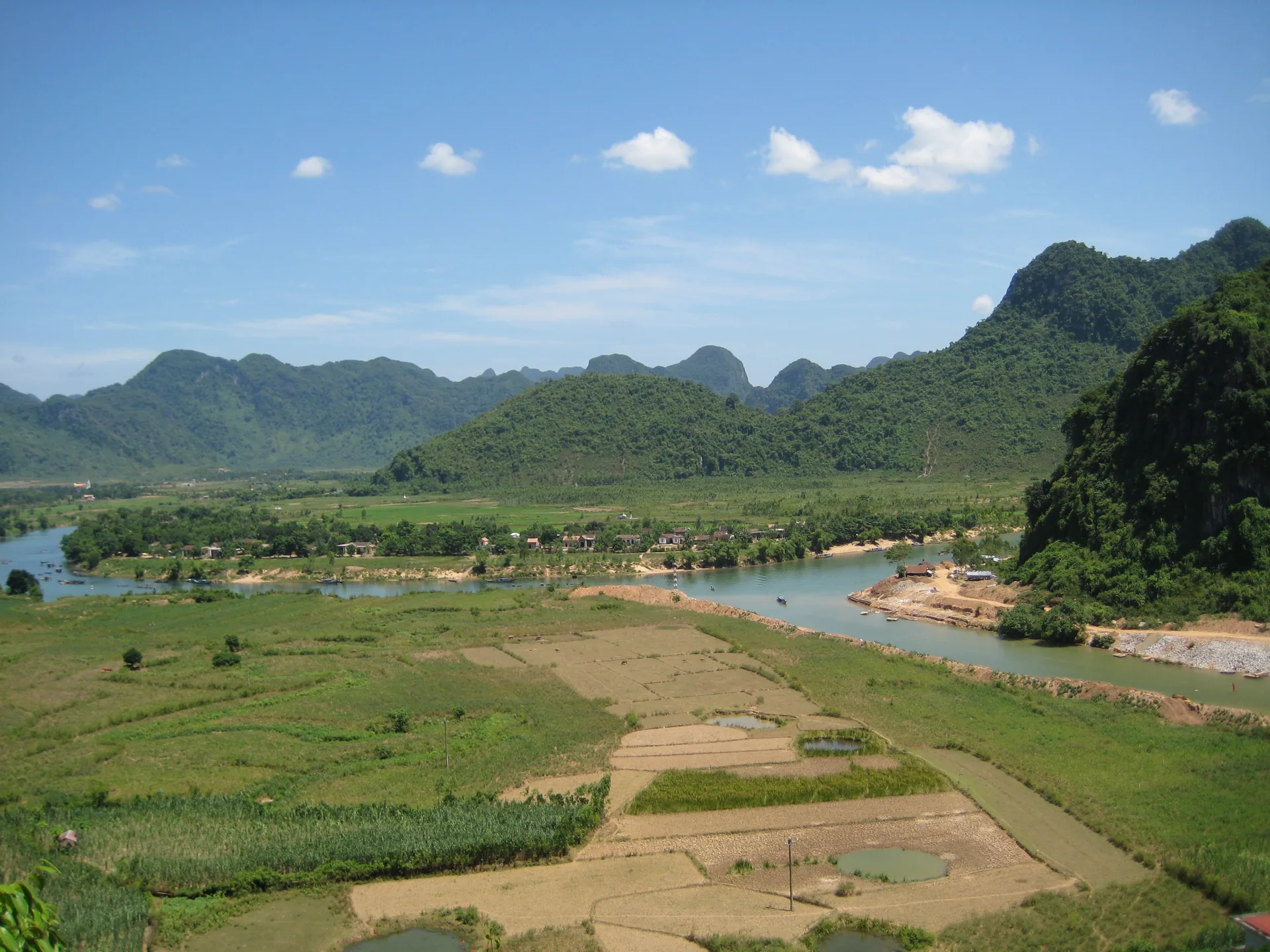 Phong Nha Ke Bang national park Vietnam — home to the world's largest cave, Son Doong
